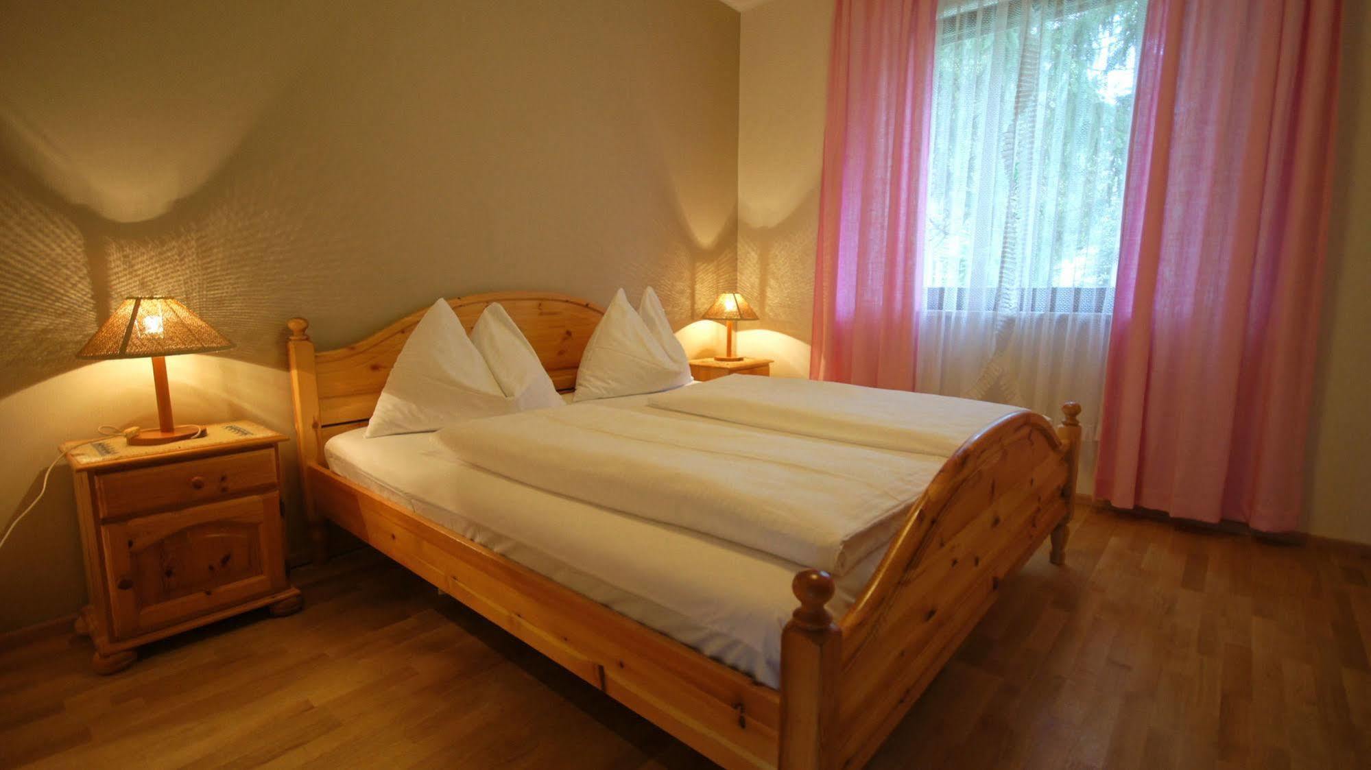 Amerika-Holzer Hotel & Resort Sankt Kanzian am Klopeiner See Dış mekan fotoğraf